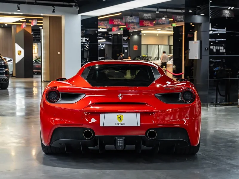 Ferrari 488 — фото 7