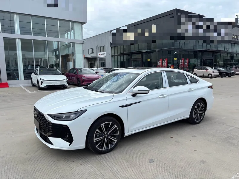 Chery Arrizo 8 Pro — фото 1