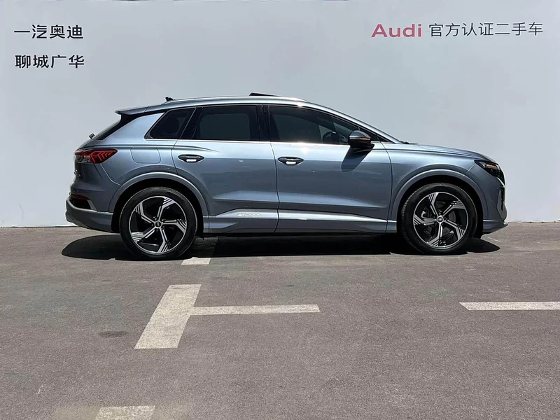 Audi Q4 e-tron — фото 3
