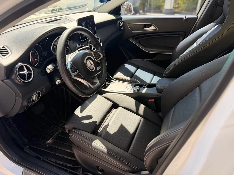 Mercedes-Benz GLA-Class — фото 13