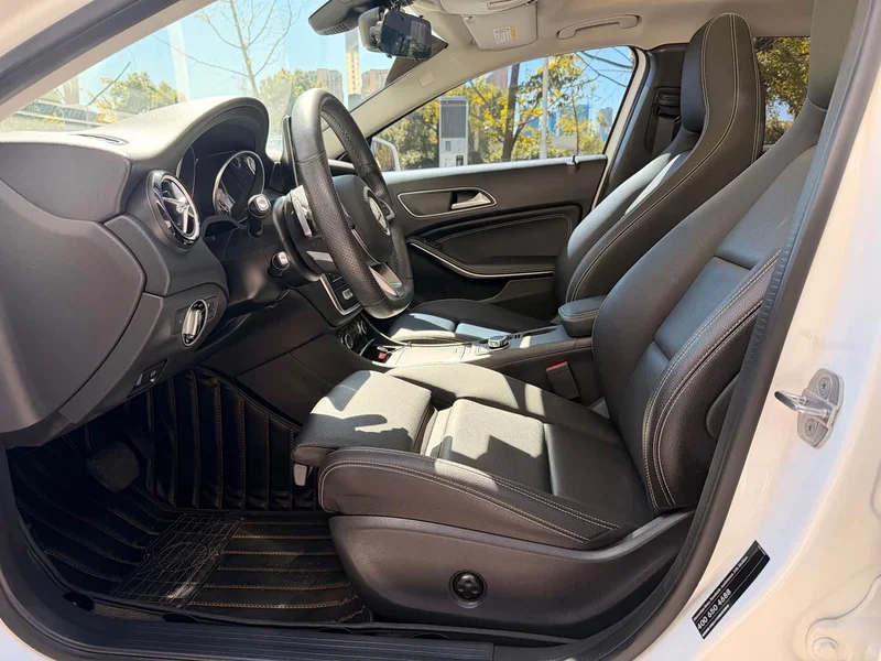 Mercedes-Benz GLA-Class — фото 15