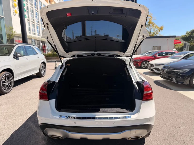 Mercedes-Benz GLA-Class — фото 20