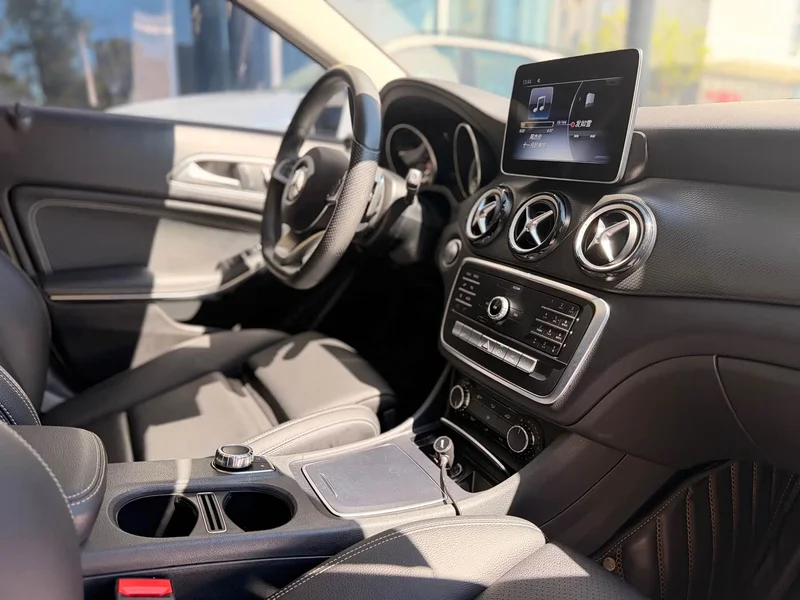 Mercedes-Benz GLA-Class — фото 23