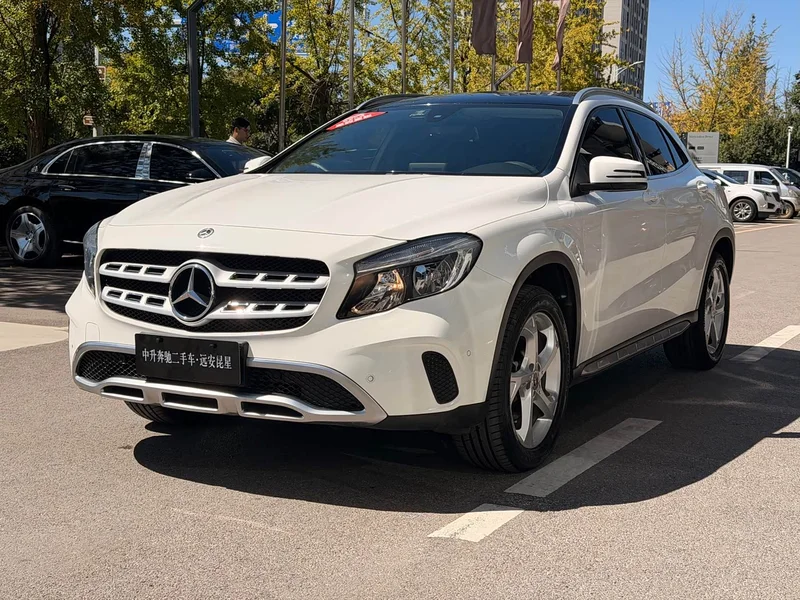Mercedes-Benz GLA-Class — фото 5