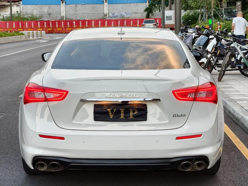 Maserati Ghibli — фото 12