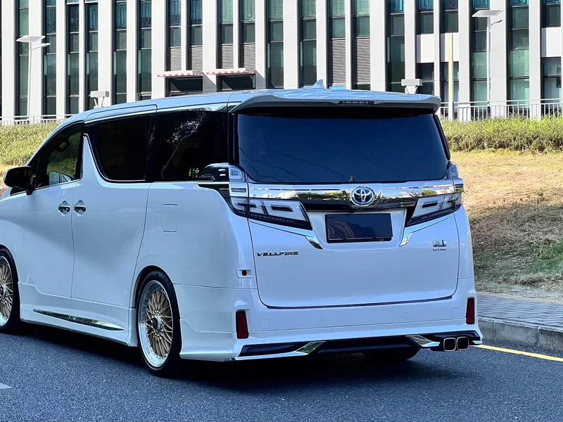 Toyota Vellfire — фото 11