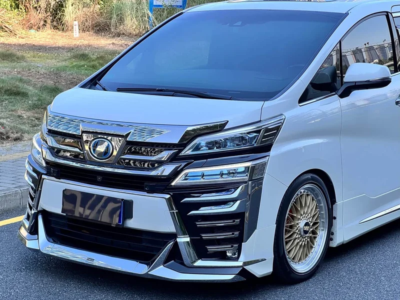 Toyota Vellfire — фото 18