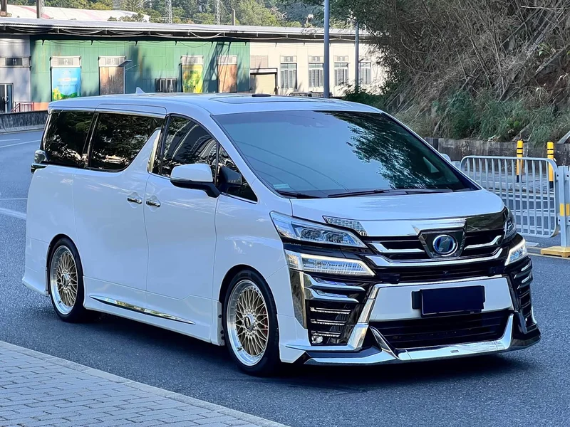 Toyota Vellfire — фото 3