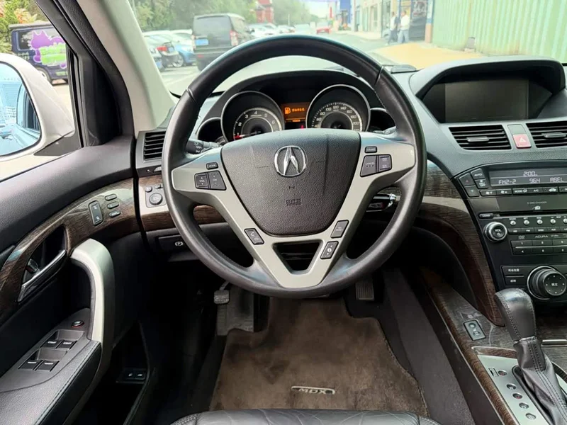 Acura MDX — фото 5