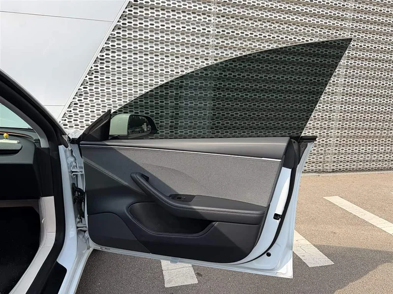 Tesla Model 3 — фото 14