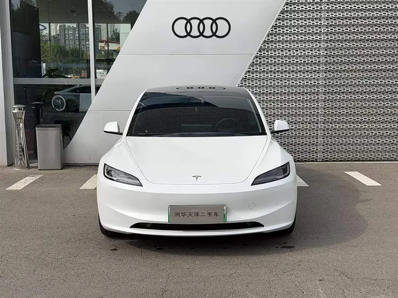 Tesla Model 3 — фото 2