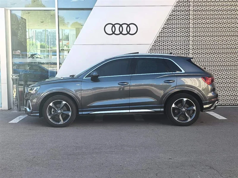 Audi Q3 — фото 15