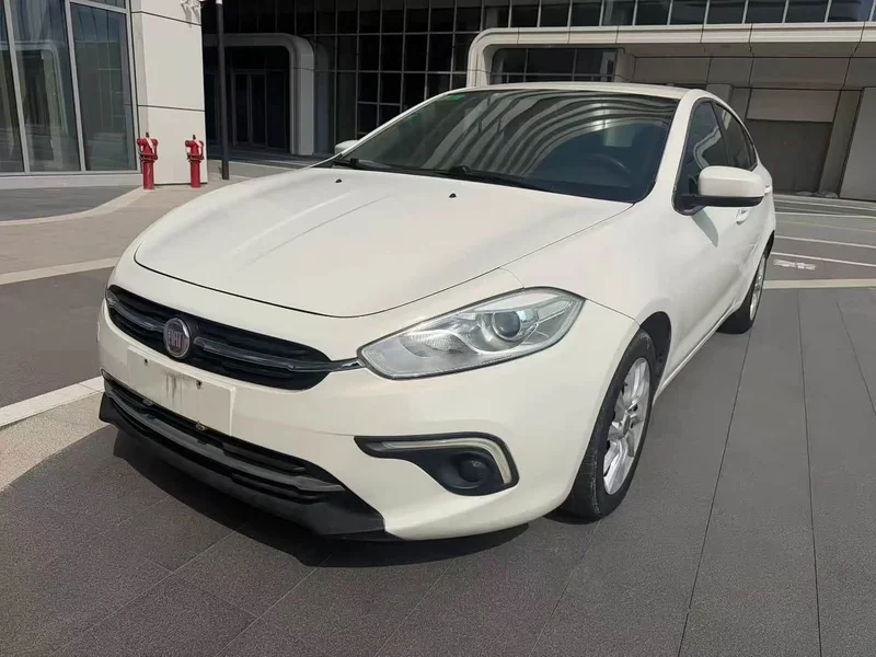 Hyundai i30 — фото 1