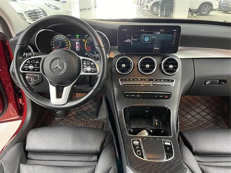 Mercedes-Benz C-Class — фото 12