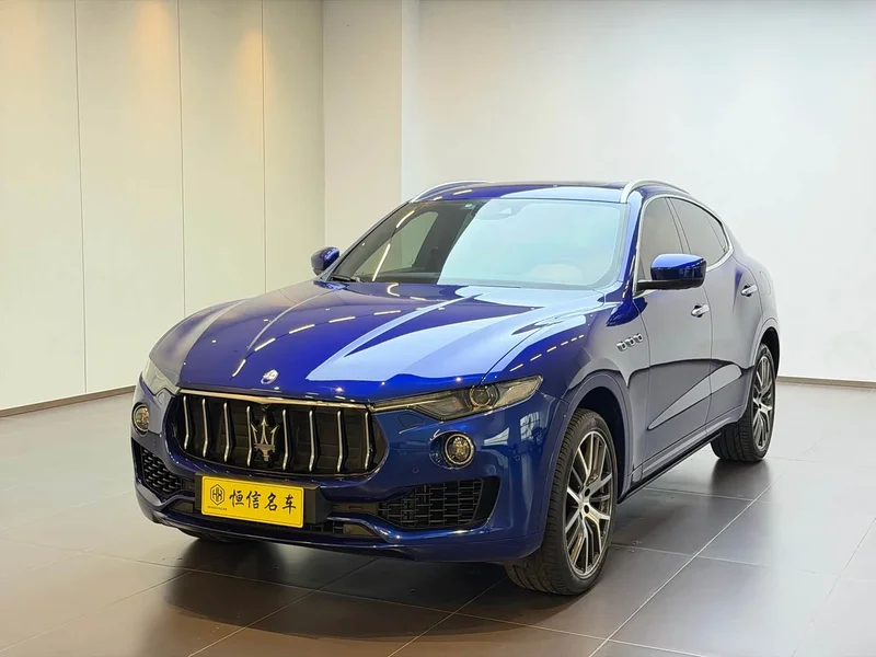 Maserati Levante — фото 1