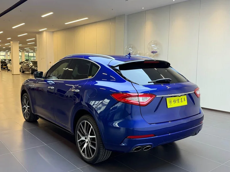 Maserati Levante — фото 4