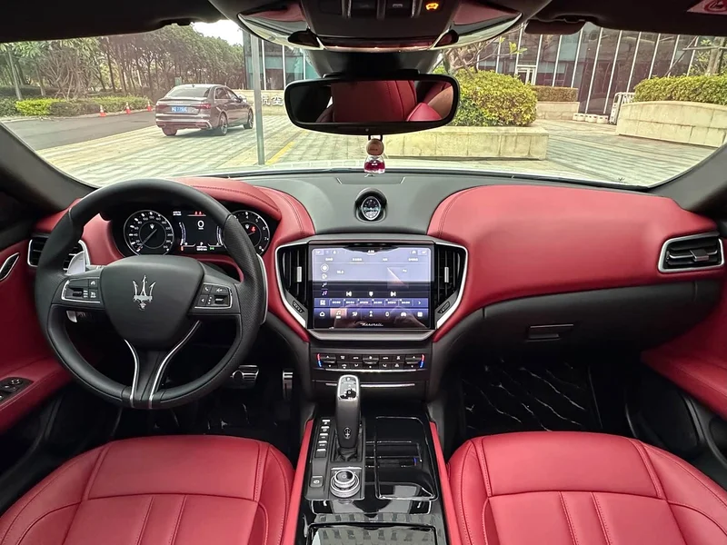Maserati Ghibli — фото 6