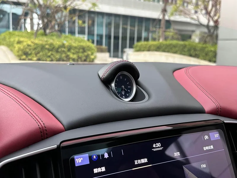Maserati Ghibli — фото 10