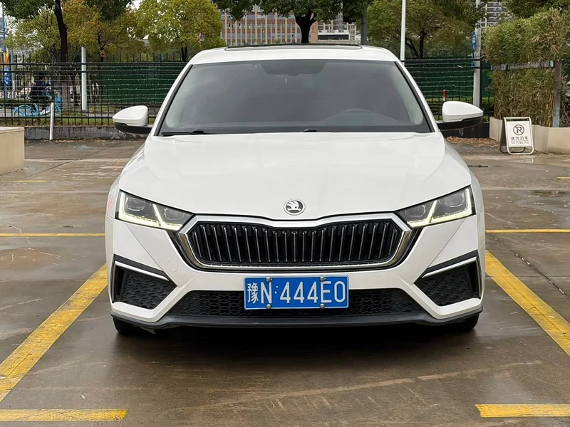 Volkswagen Octavia — фото 2