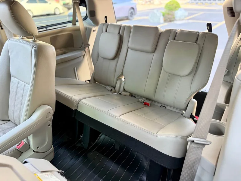 Jeep Grand Voyager (Imported) — фото 13