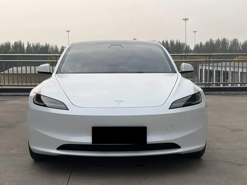 Tesla Model 3 — фото 2
