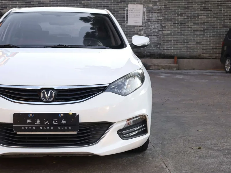 Changan Eado — фото 24