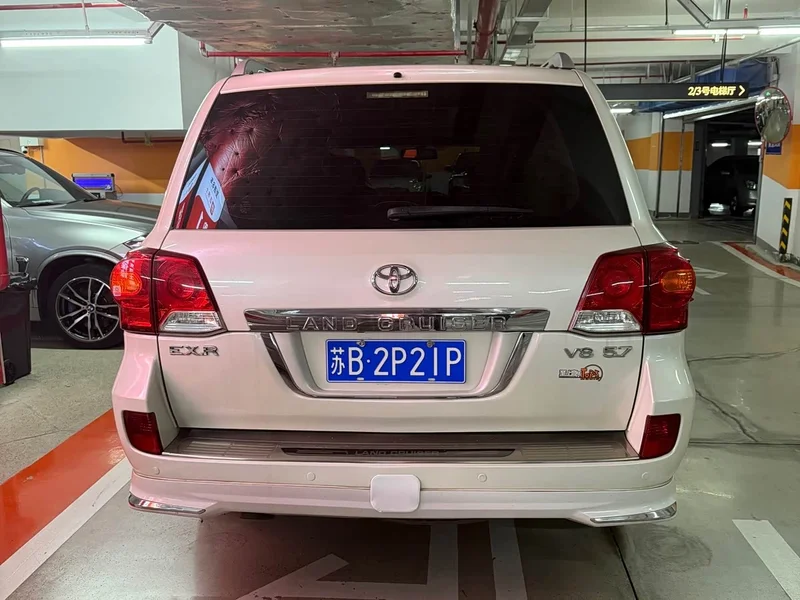 Toyota Land Cruiser (Imported) — фото 5