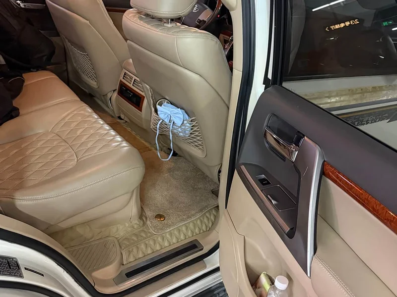 Toyota Land Cruiser (Imported) — фото 9