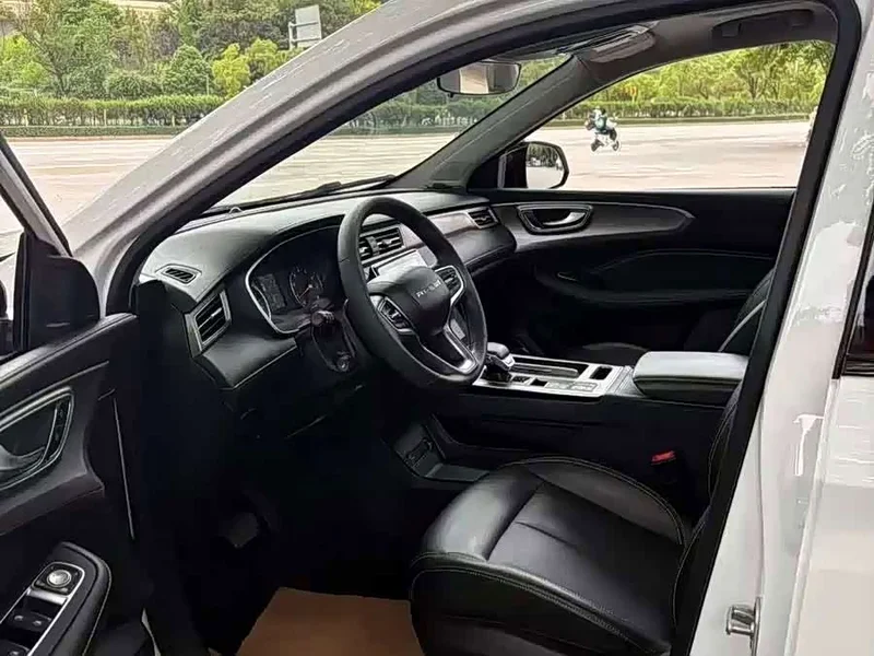 Roewe RX5 — фото 4