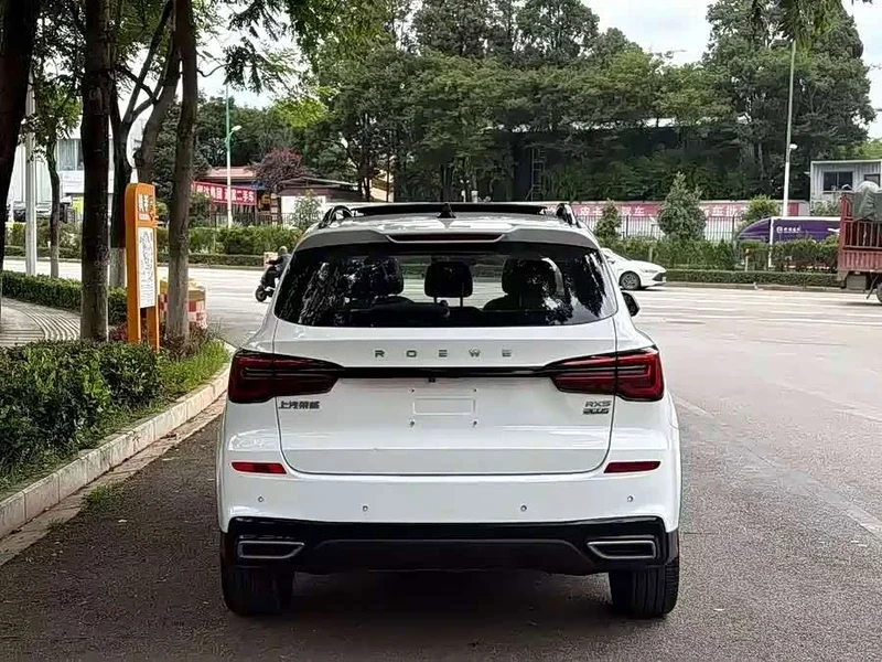 Roewe RX5 — фото 10