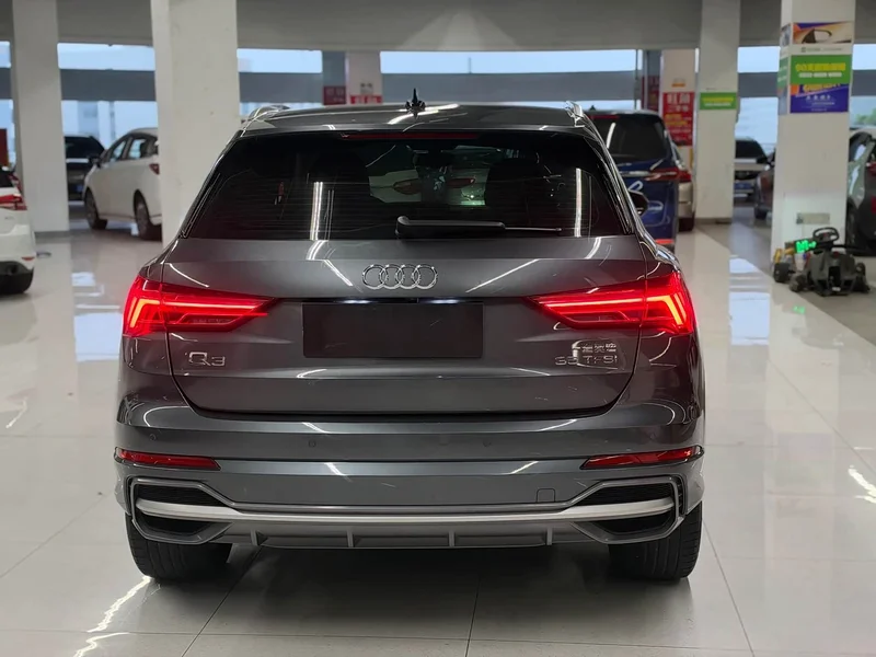 Audi Q3 — фото 4