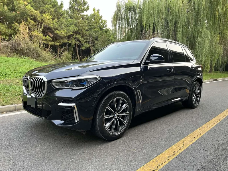 BMW X5 — фото 1
