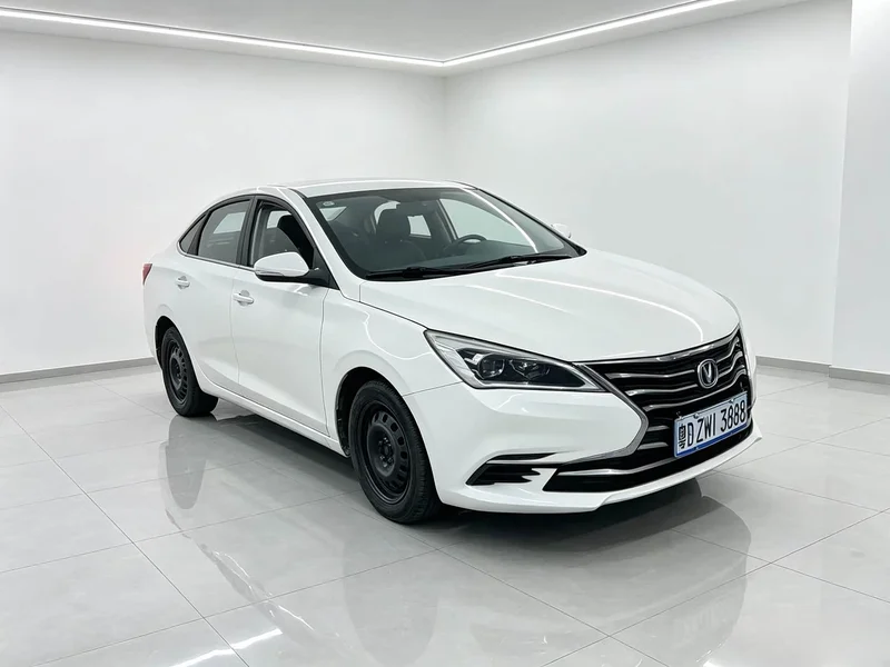 Changan Eado — фото 3
