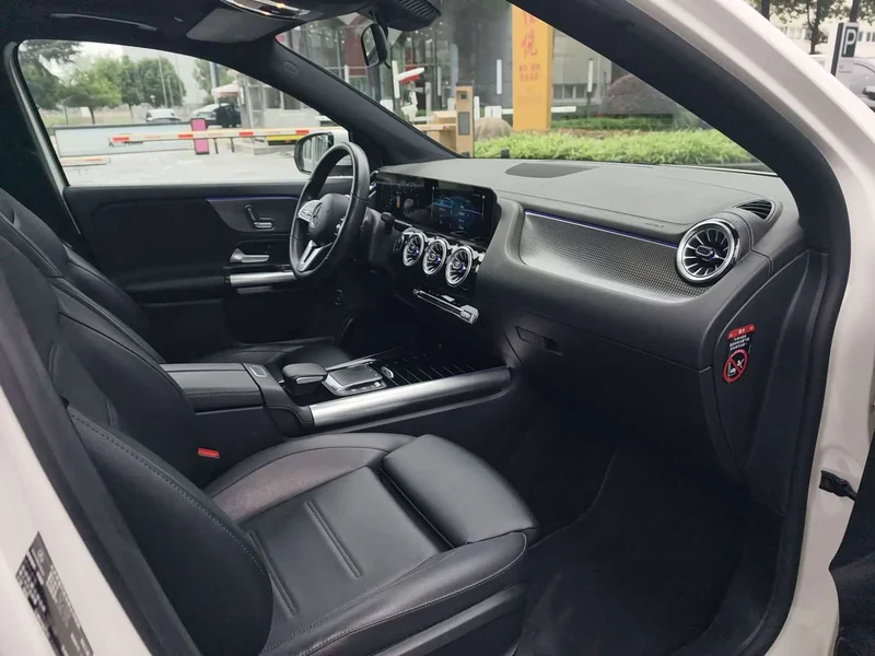 Mercedes-Benz GLA — фото 13