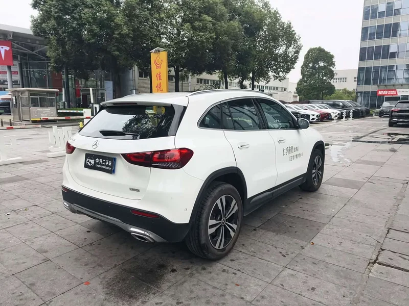 Mercedes-Benz GLA — фото 17