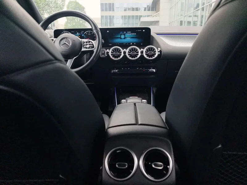Mercedes-Benz GLA — фото 5