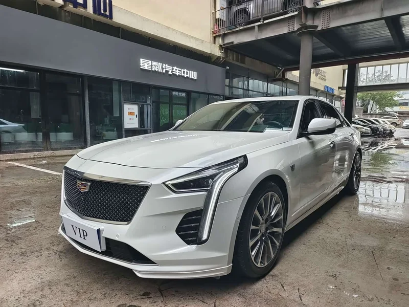 Cadillac CT6 — фото 1