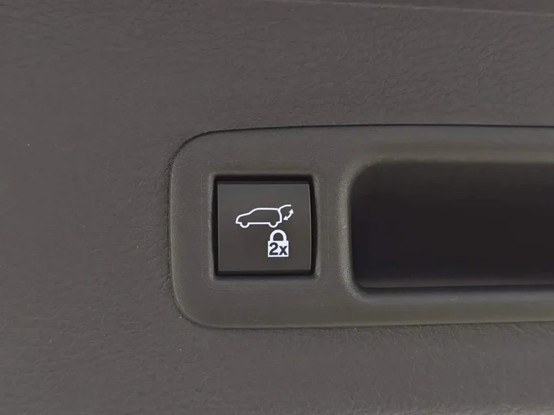 Toyota Sienna — фото 26