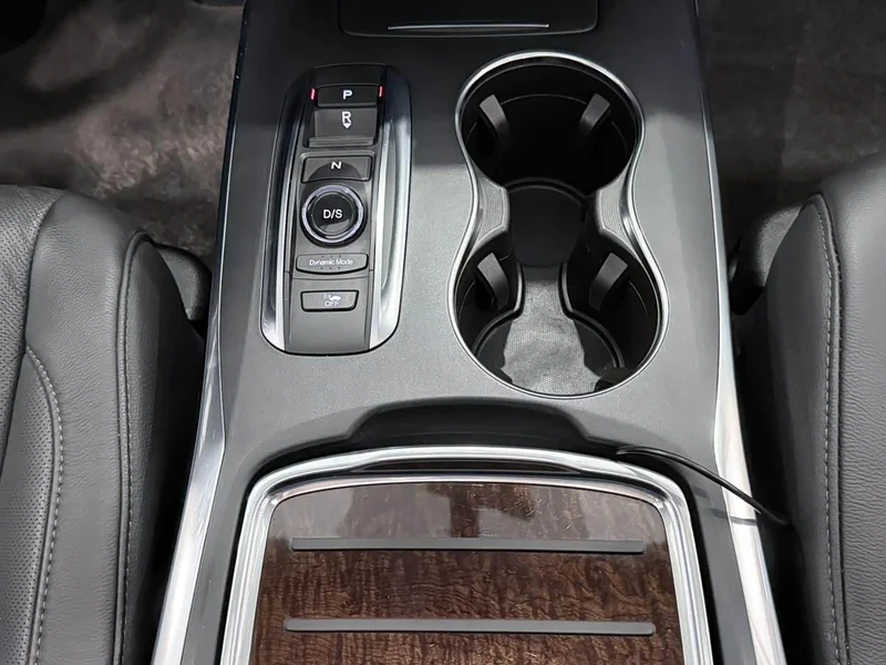 Acura MDX — фото 10
