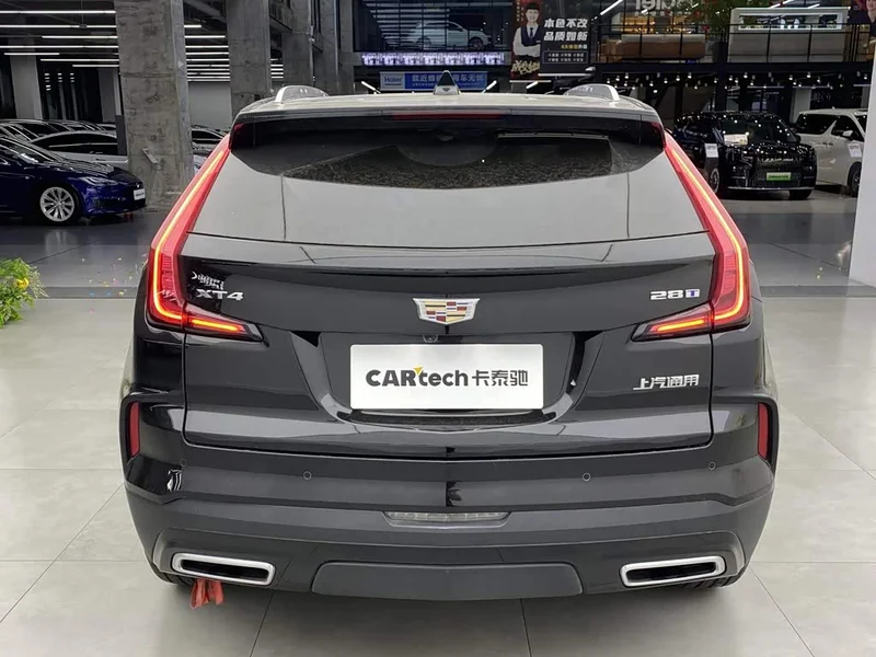 Cadillac XT4 — фото 4