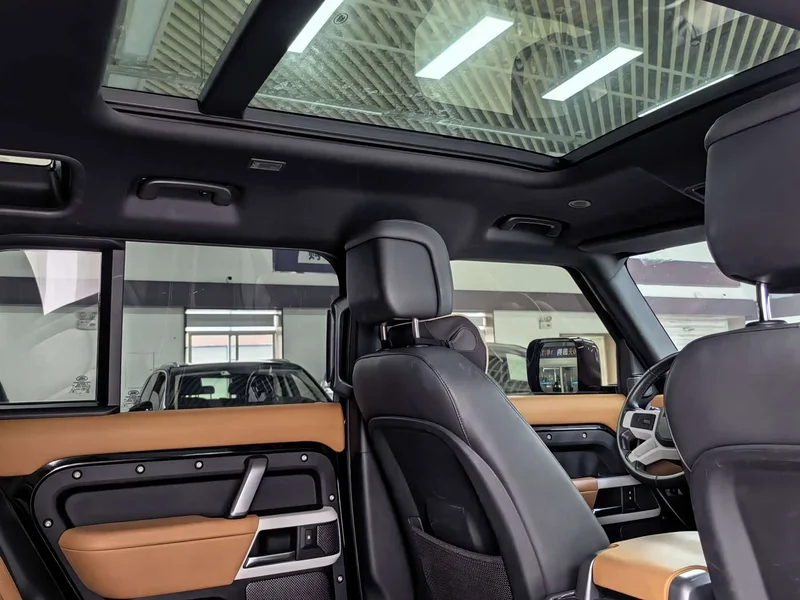 Land Rover Defender — фото 12
