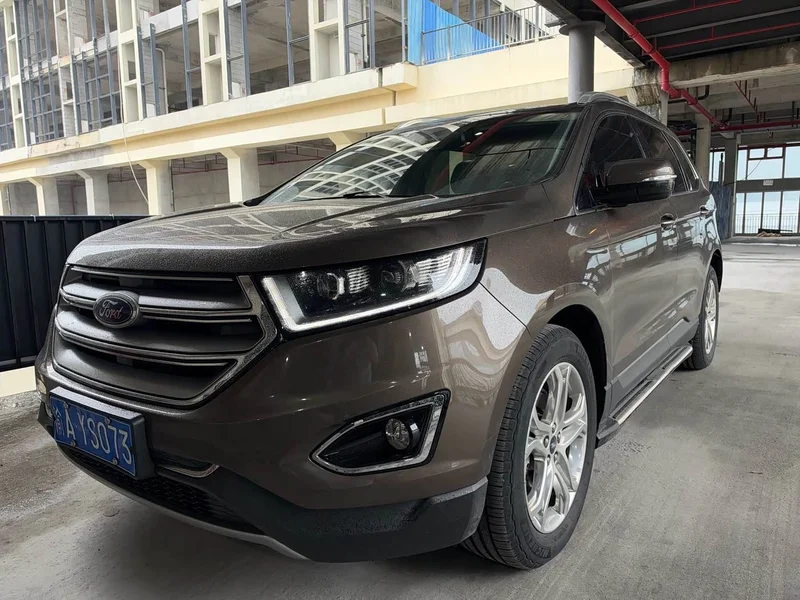 Ford Edge — фото 1