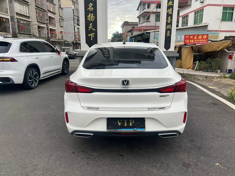 Changan Eado — фото 8