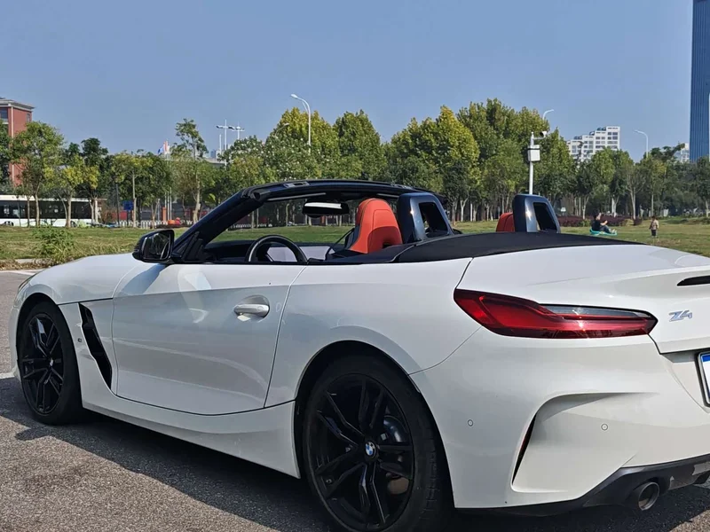 BMW Z4 — фото 10