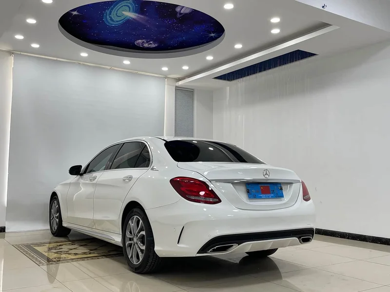Mercedes-Benz C-Class — фото 19