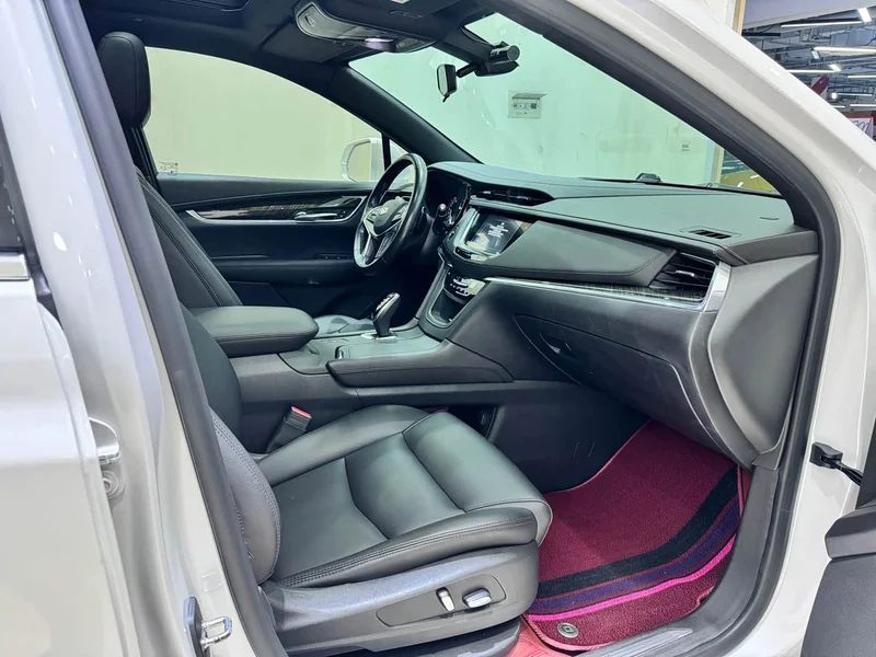 Cadillac XT5 — фото 6