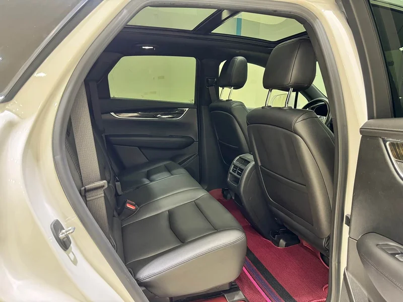 Cadillac XT5 — фото 7