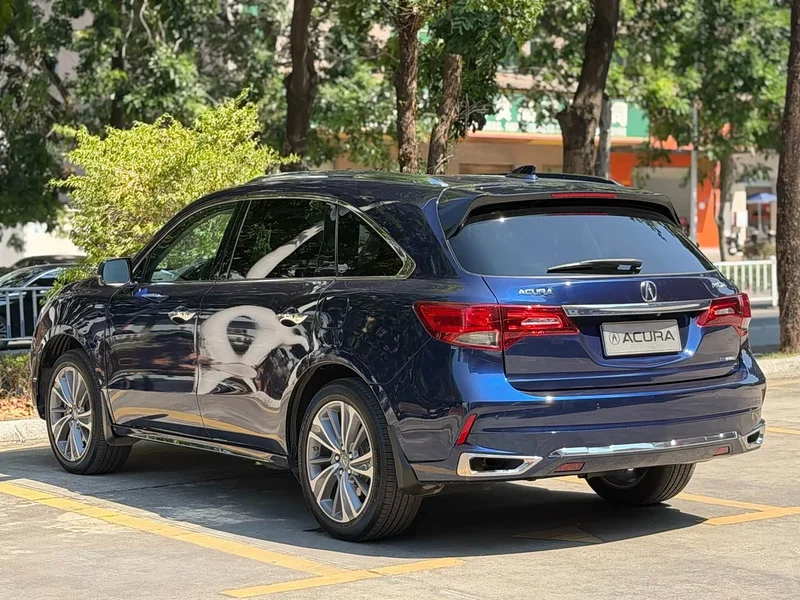 Acura MDX — фото 8