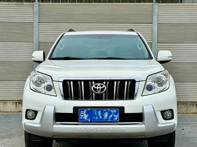 Toyota Prado — фото 2