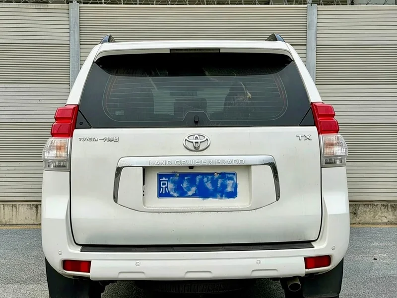 Toyota Prado — фото 5